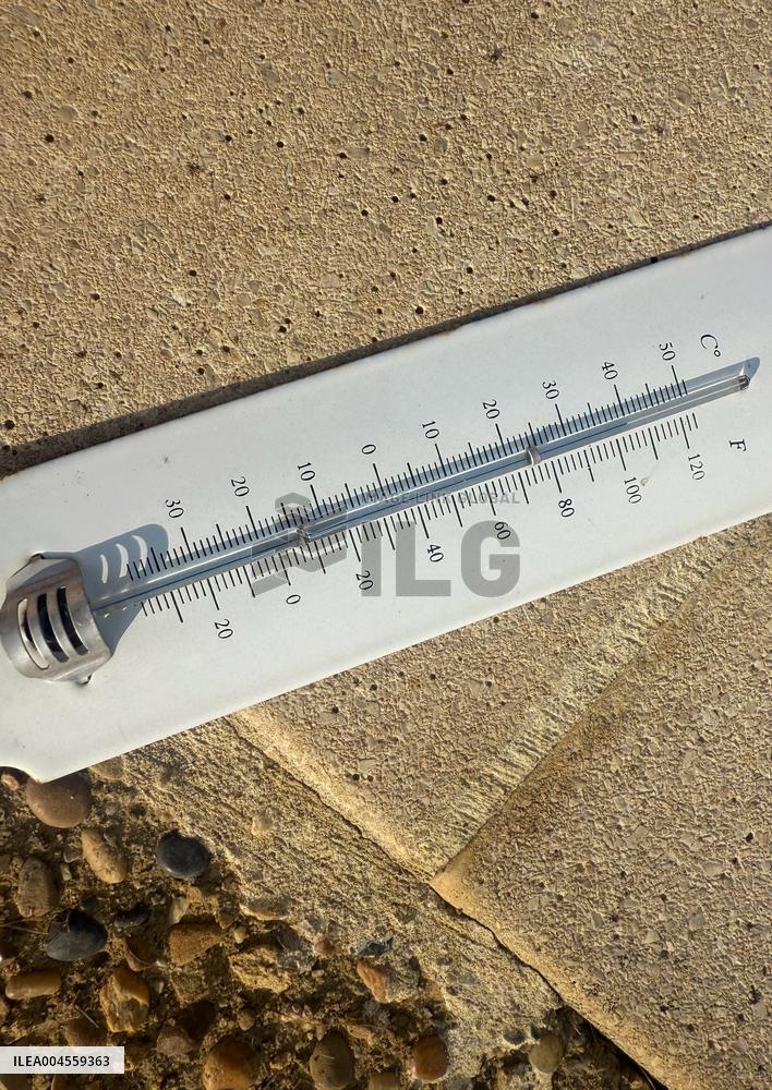 Illustration Of The Heatwave - France