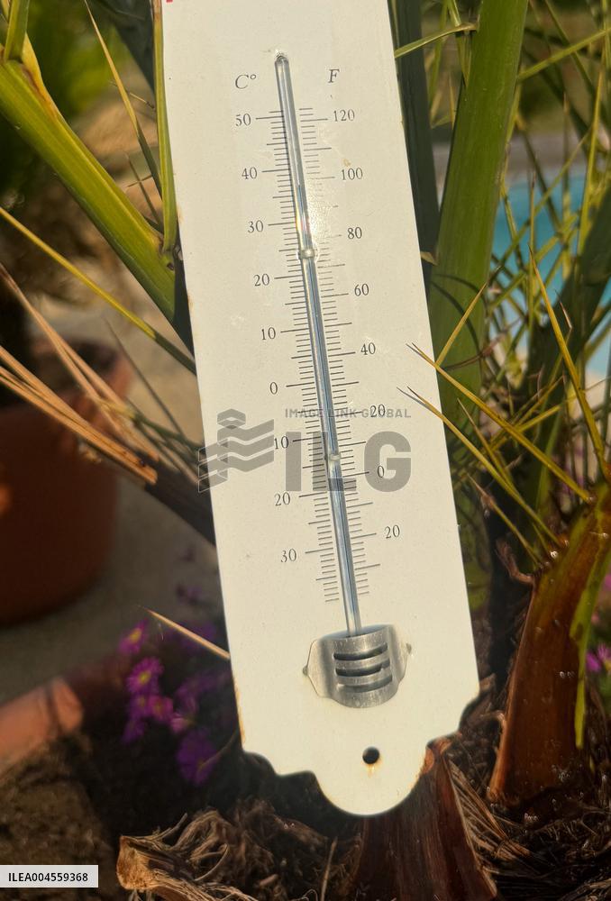 Illustration Of The Heatwave - France