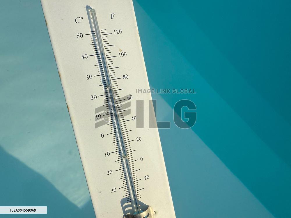 Illustration Of The Heatwave - France