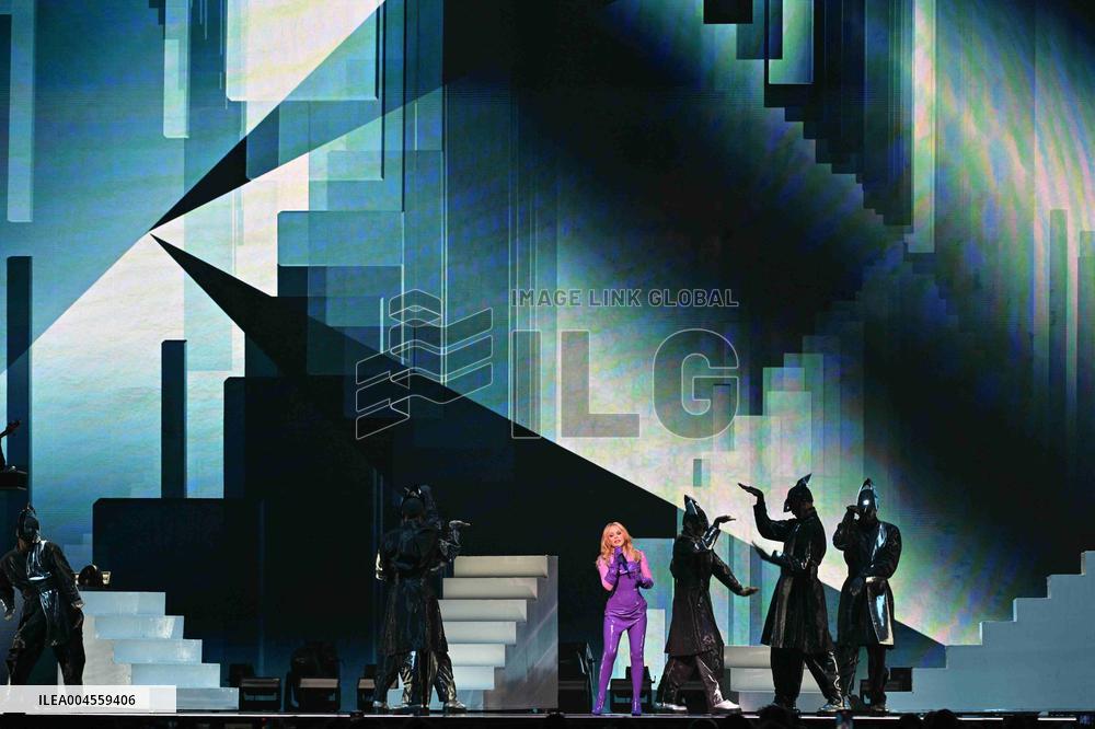 Kylie Minogue Performs At The Accor Arena - Paris