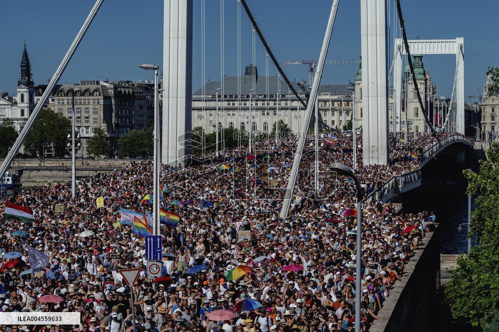 Hundreds of Thousands Take Part in The Banned Pride March - Budapest