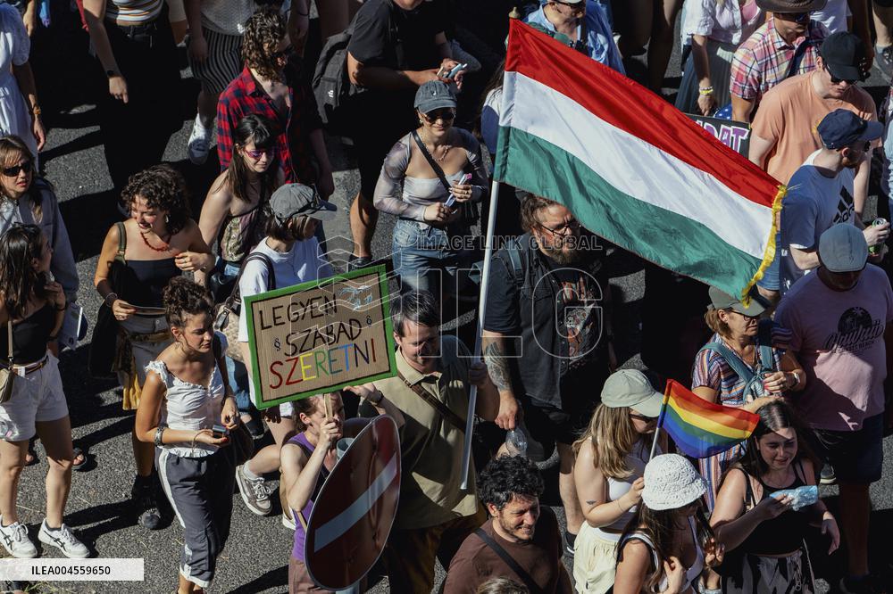 Hundreds of Thousands Take Part in The Banned Pride March - Budapest