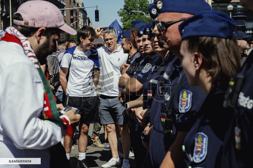 Hundreds of Thousands Take Part in The Banned Pride March - Budapest