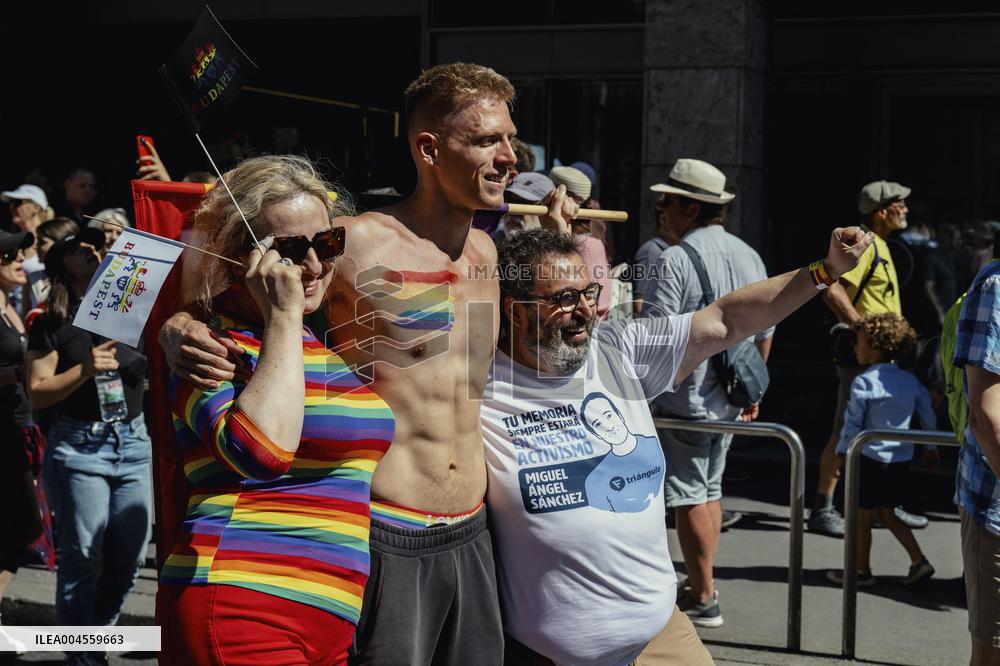 Hundreds of Thousands Take Part in The Banned Pride March - Budapest