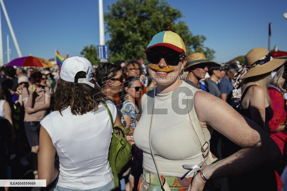 Hundreds of Thousands Take Part in The Banned Pride March - Budapest