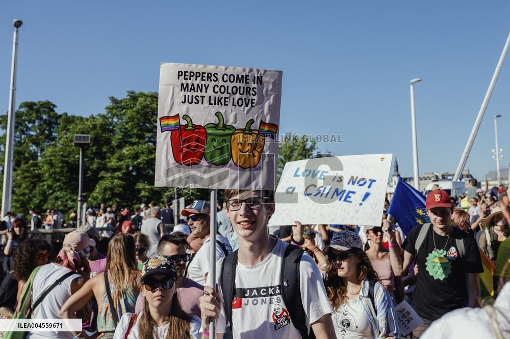 Hundreds of Thousands Take Part in The Banned Pride March - Budapest