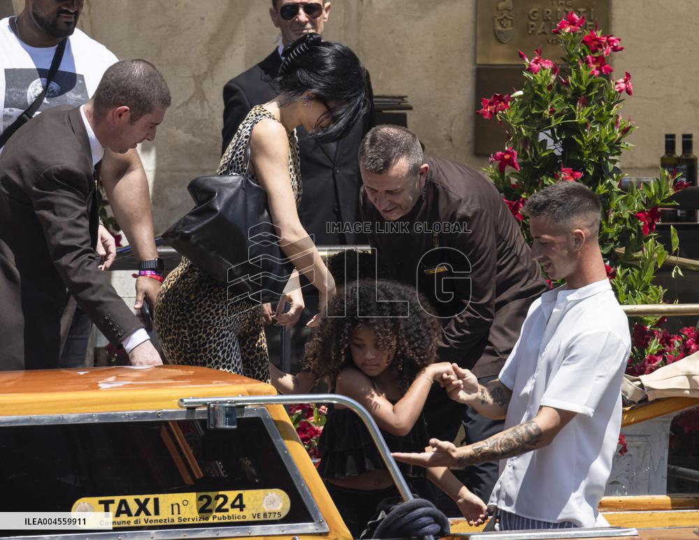 Kylie Jenner leaves Gritti Hotel after the wedding of Jeff Bezos - Venice