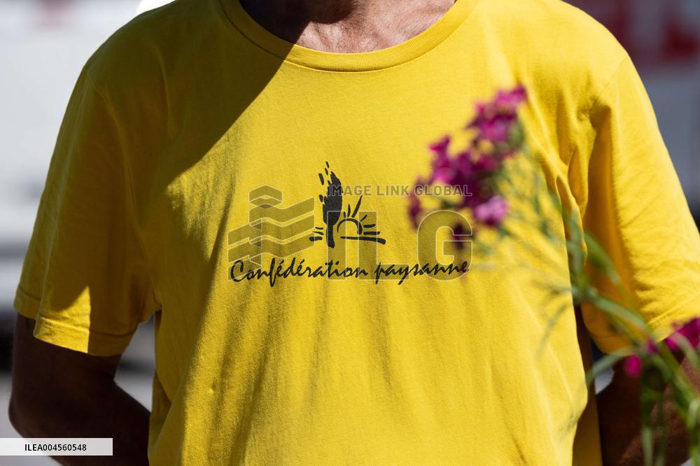 Farmers banquet against the Duplomb law - Paris