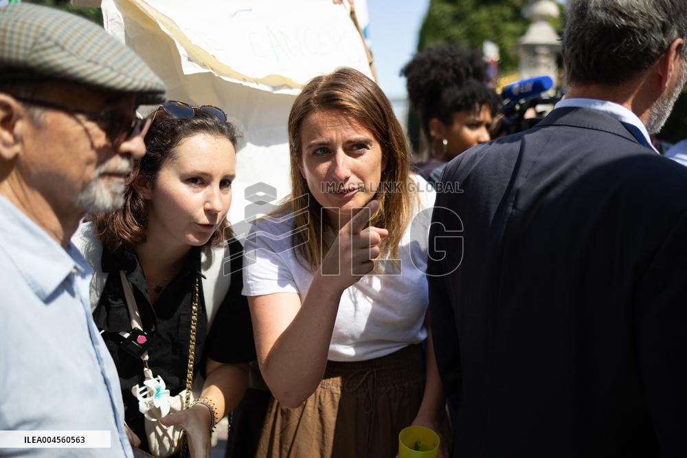 Farmers banquet against the Duplomb law - Paris