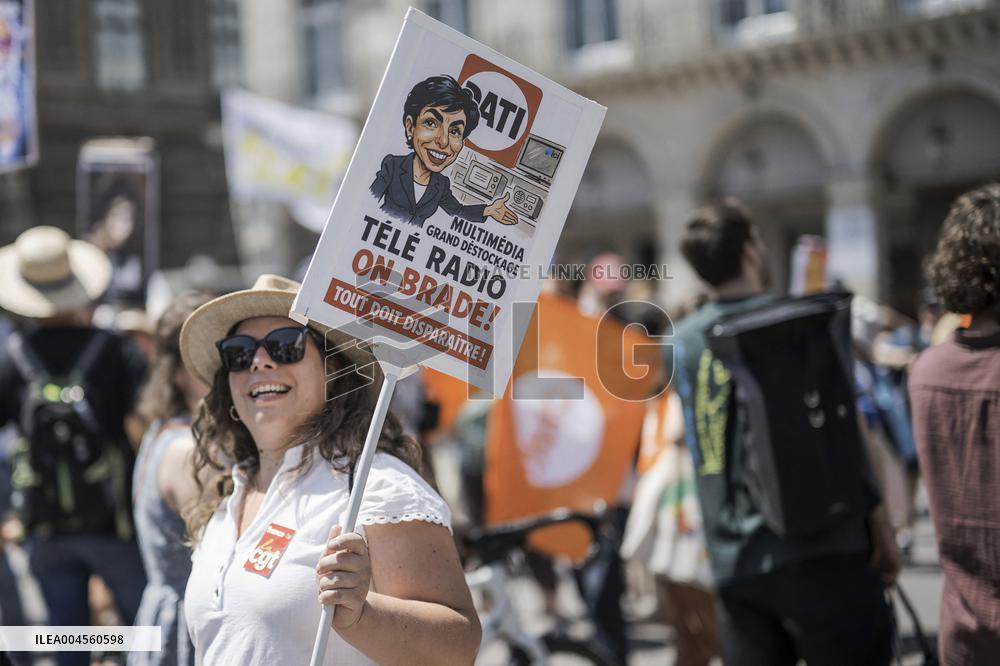 French Public Broadcasting On Strike - Paris