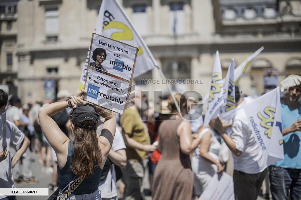 French Public Broadcasting On Strike - Paris