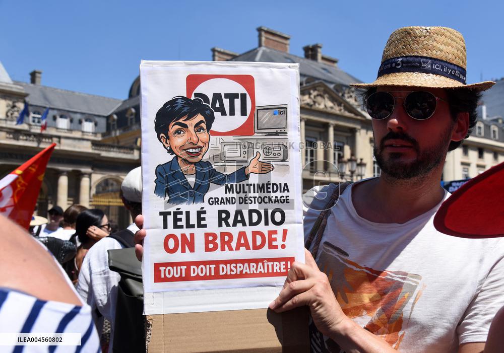 French Public Broadcasting On Strike - Paris