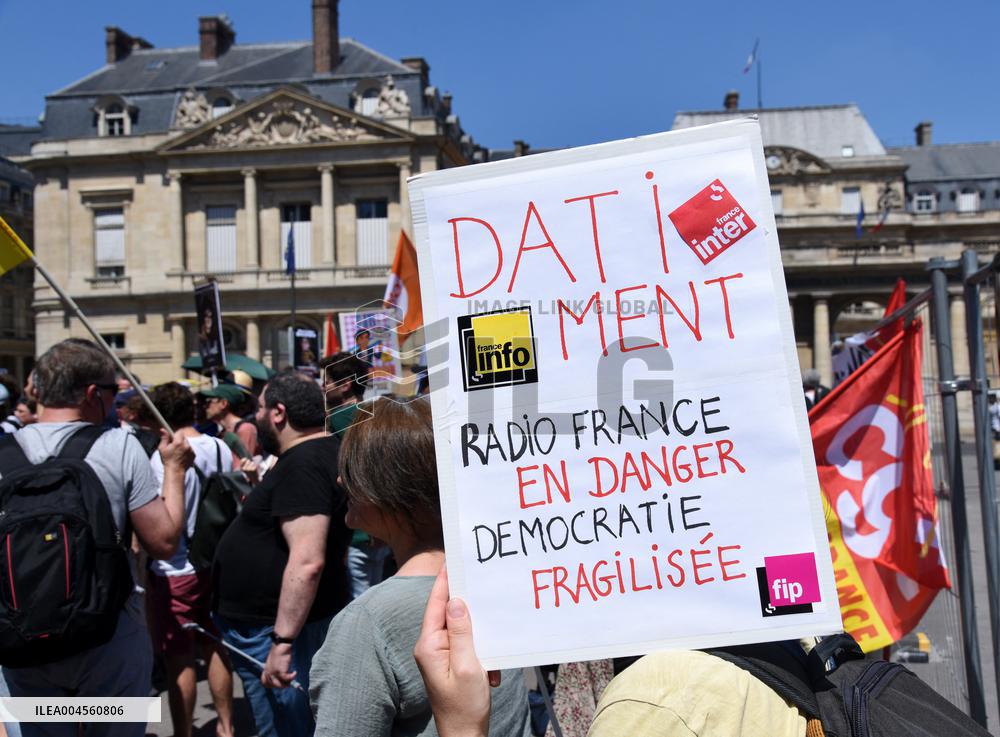 French Public Broadcasting On Strike - Paris