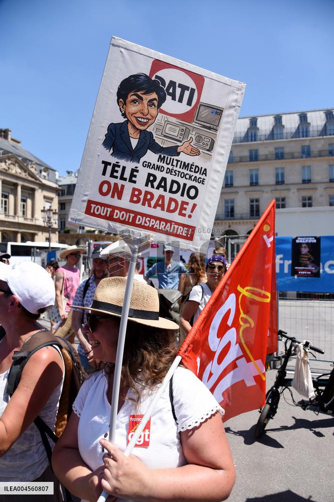 French Public Broadcasting On Strike - Paris