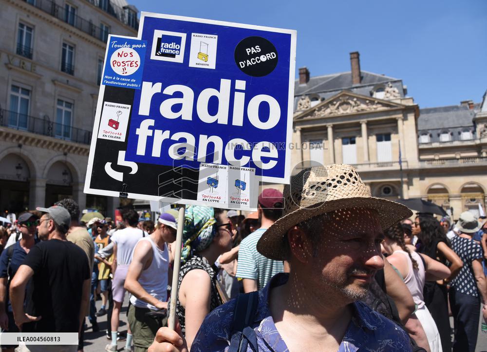 French Public Broadcasting On Strike - Paris