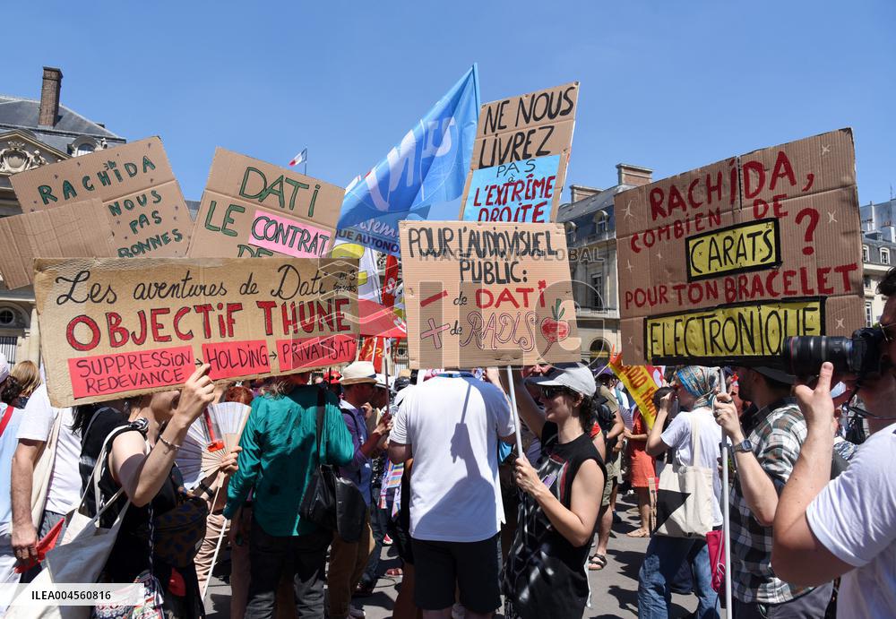French Public Broadcasting On Strike - Paris