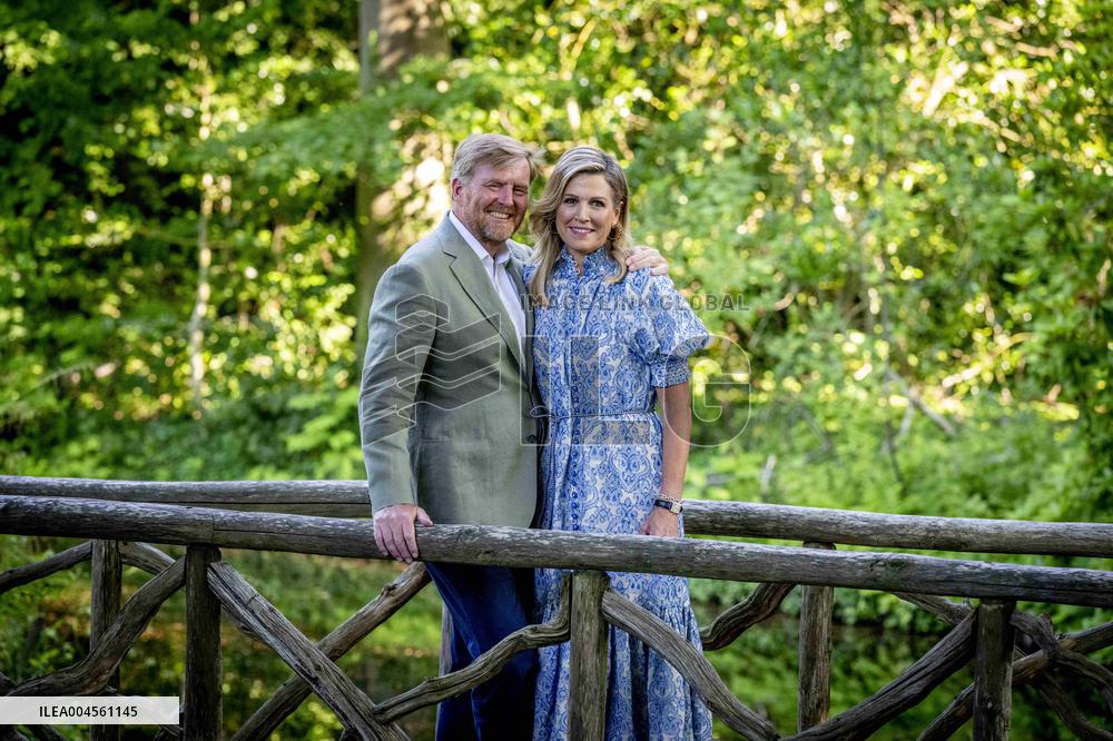 Royal Family s Traditional Photo Session - The Hague