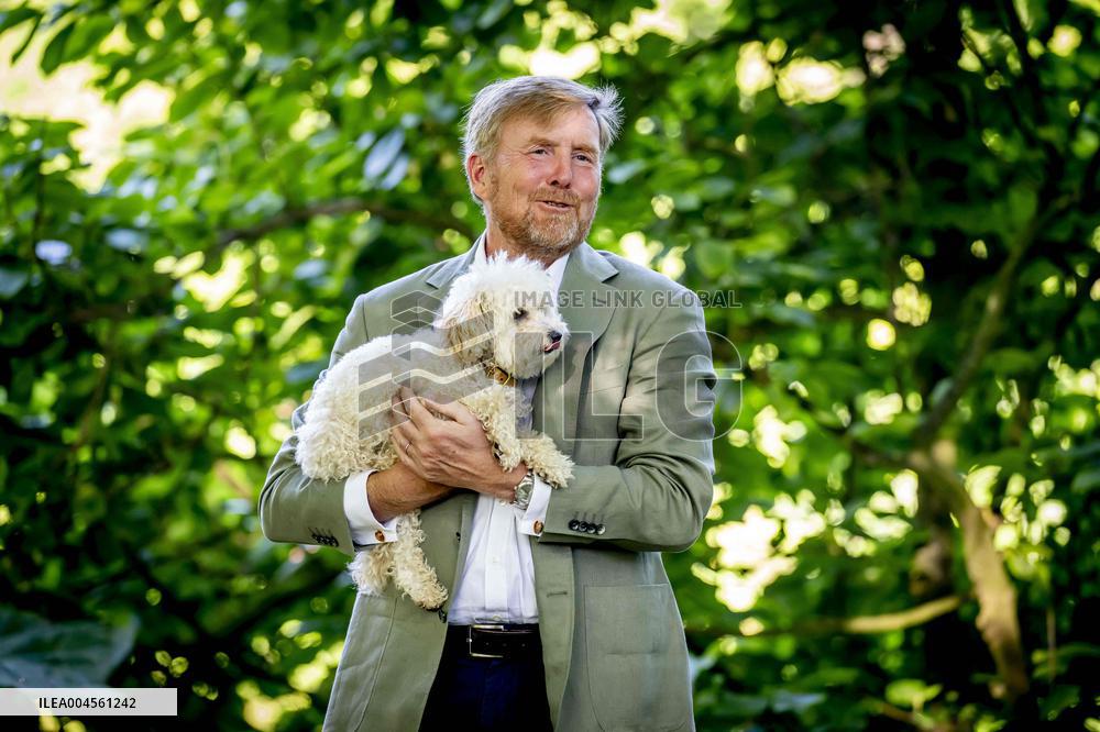 Royal Family s Traditional Photo Session - The Hague