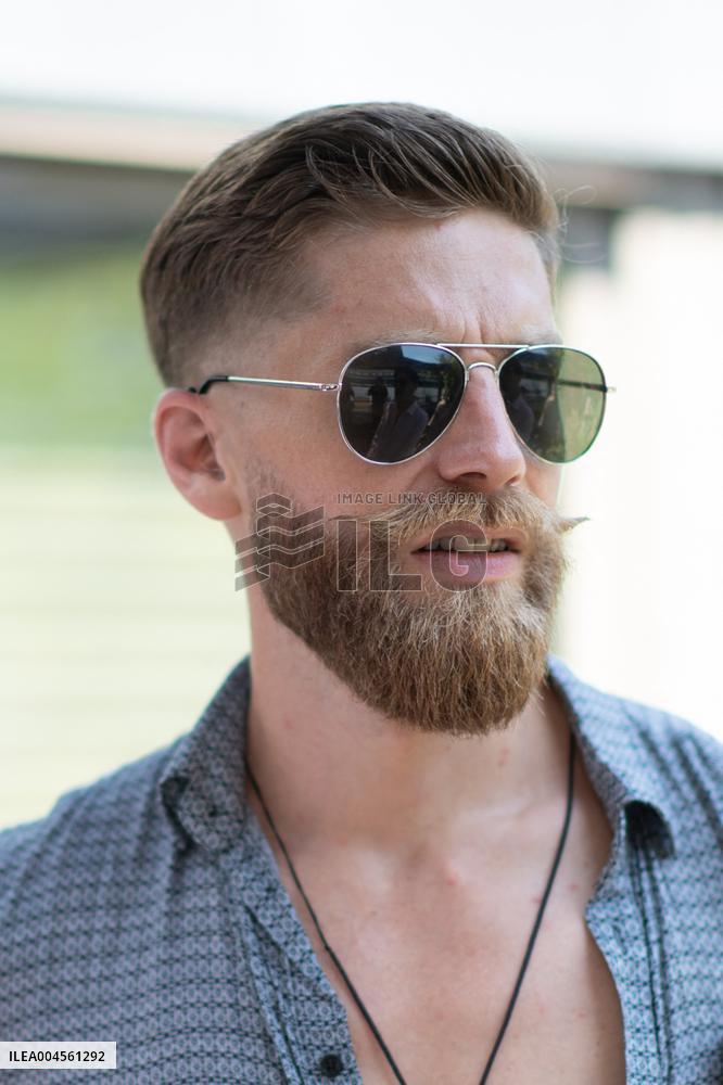 Silent Encounter Musee Guimet