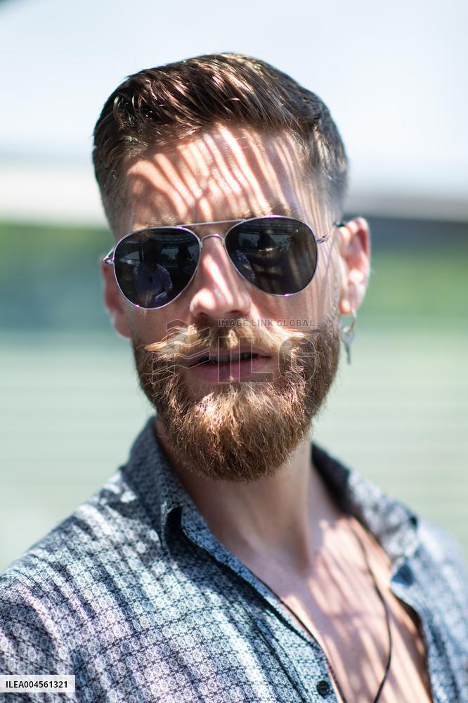 Silent Encounter Musee Guimet