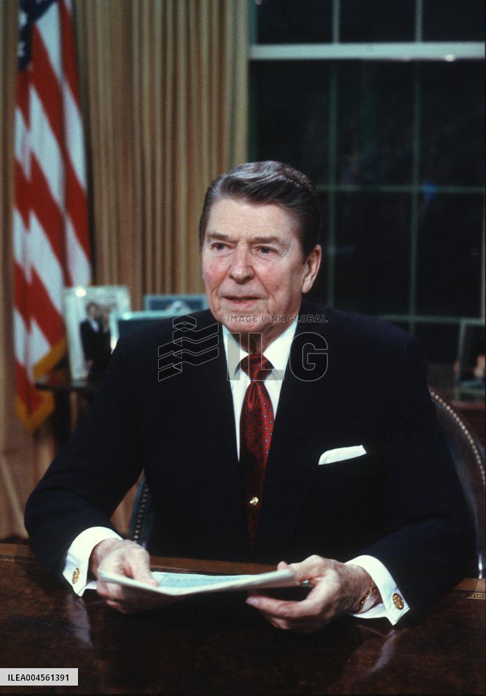 Reagan Oval Office Address on Contra Aid