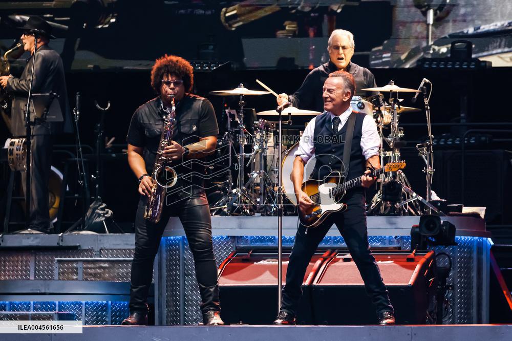 Bruce Springsteen In Concert - Milan