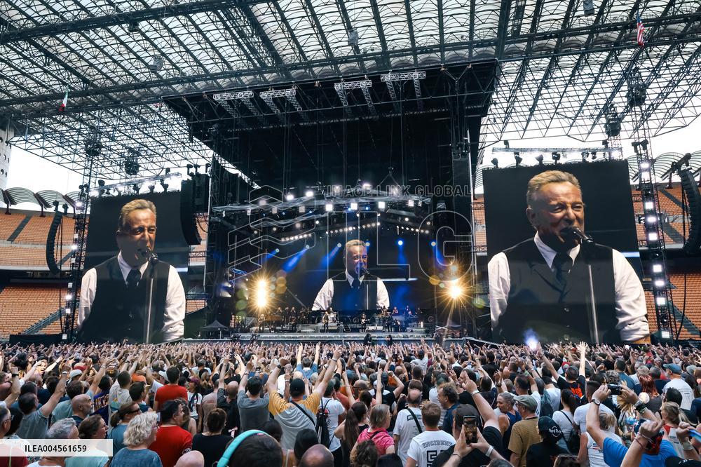 Bruce Springsteen In Concert - Milan