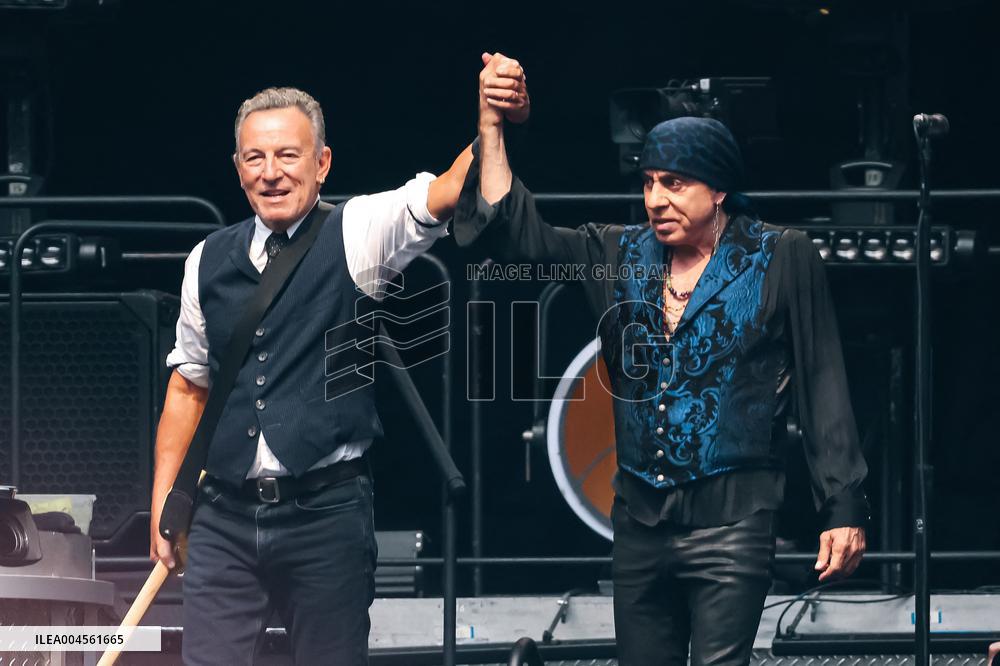 Bruce Springsteen In Concert - Milan