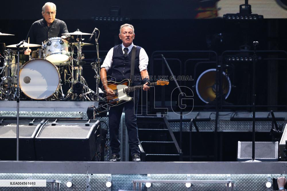 Bruce Springsteen In Concert - Milan