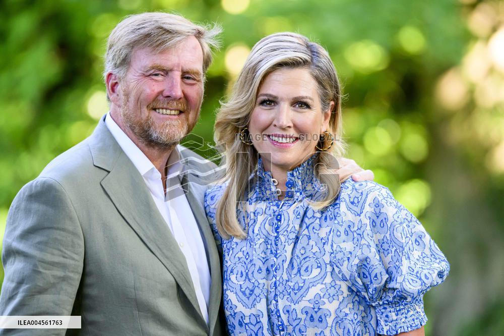 Royal Family s Traditional Photo Session - The Hague