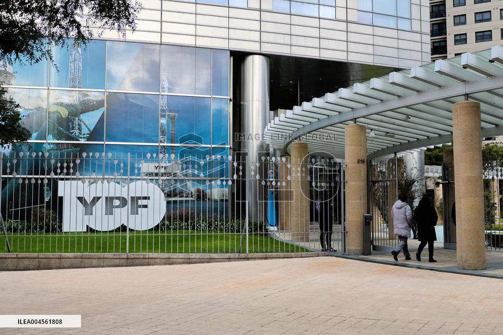 Argentina to Appeal U.S. Court Order to Transfer 51 % of YPF Shares