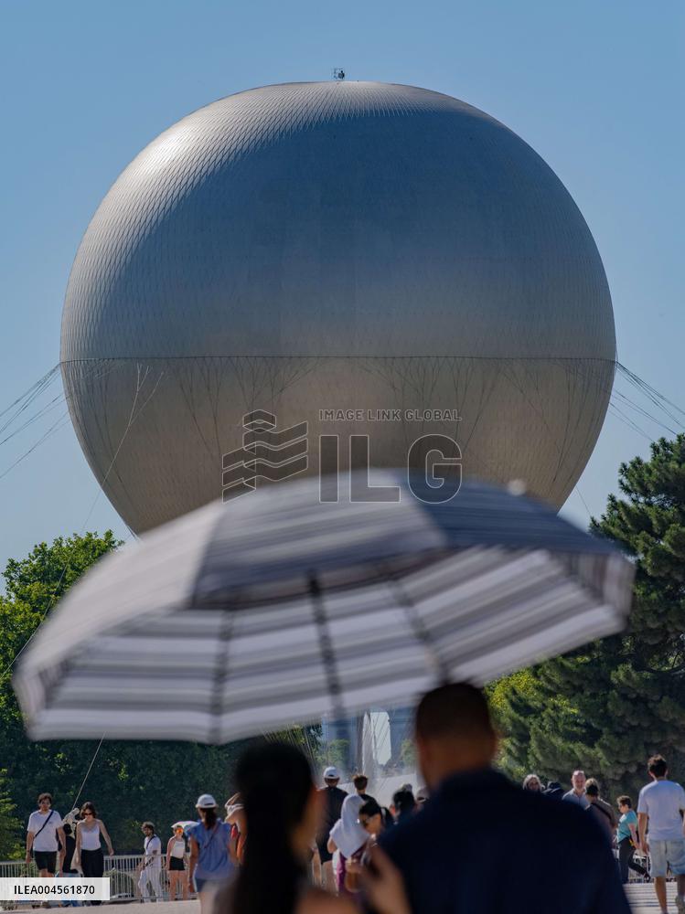 Olympic Flame Returns to Tuileries Garden in New Display - Paris