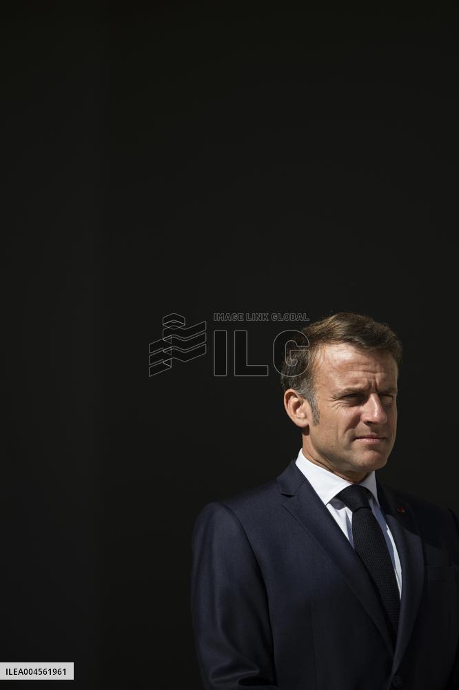 Emmanuel Macron Welcomes Swiss President Karin Keller-Sutter - Paris