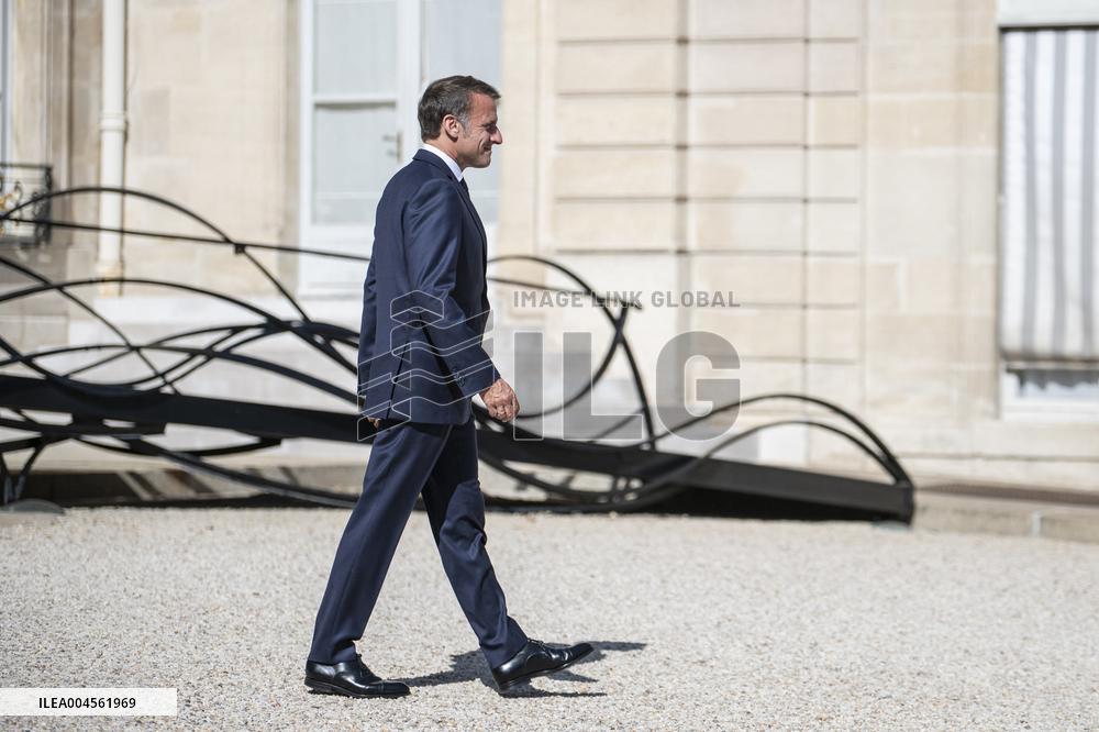 Emmanuel Macron Welcomes Swiss President Karin Keller-Sutter - Paris