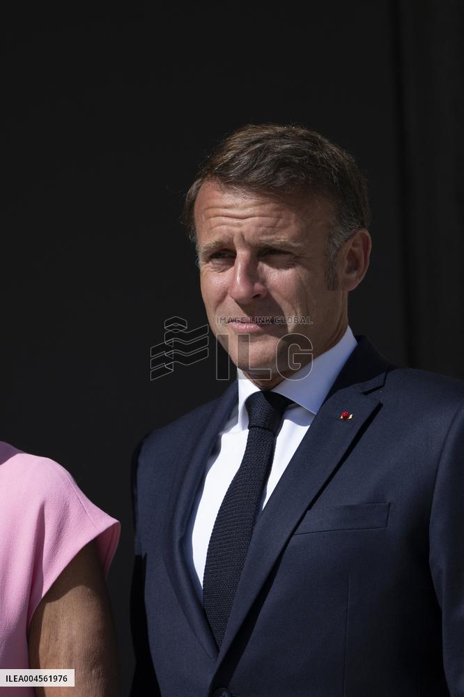 Emmanuel Macron Welcomes Swiss President Karin Keller-Sutter - Paris