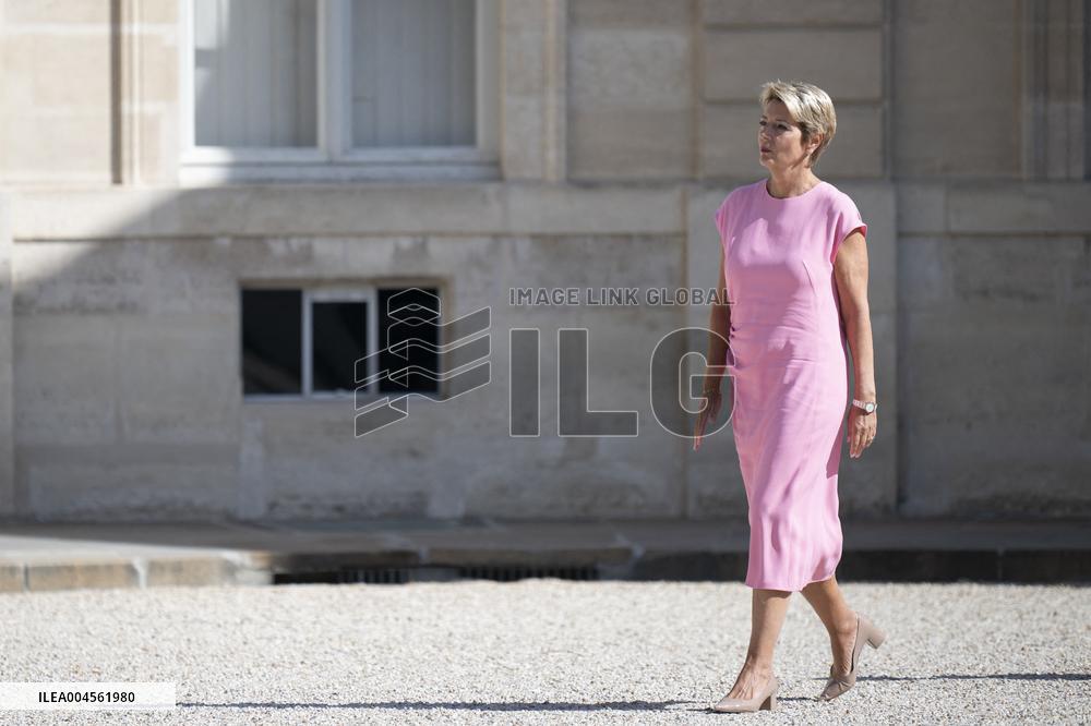 Emmanuel Macron Welcomes Swiss President Karin Keller-Sutter - Paris