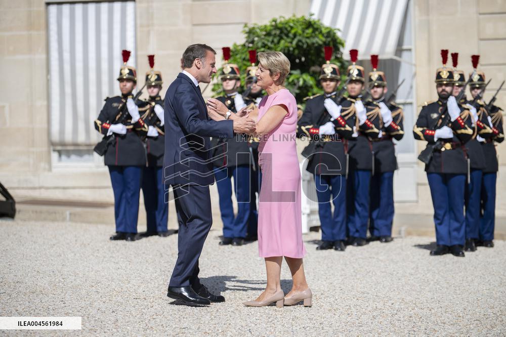 Emmanuel Macron Welcomes Swiss President Karin Keller-Sutter - Paris