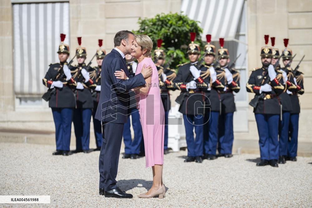 Emmanuel Macron Welcomes Swiss President Karin Keller-Sutter - Paris