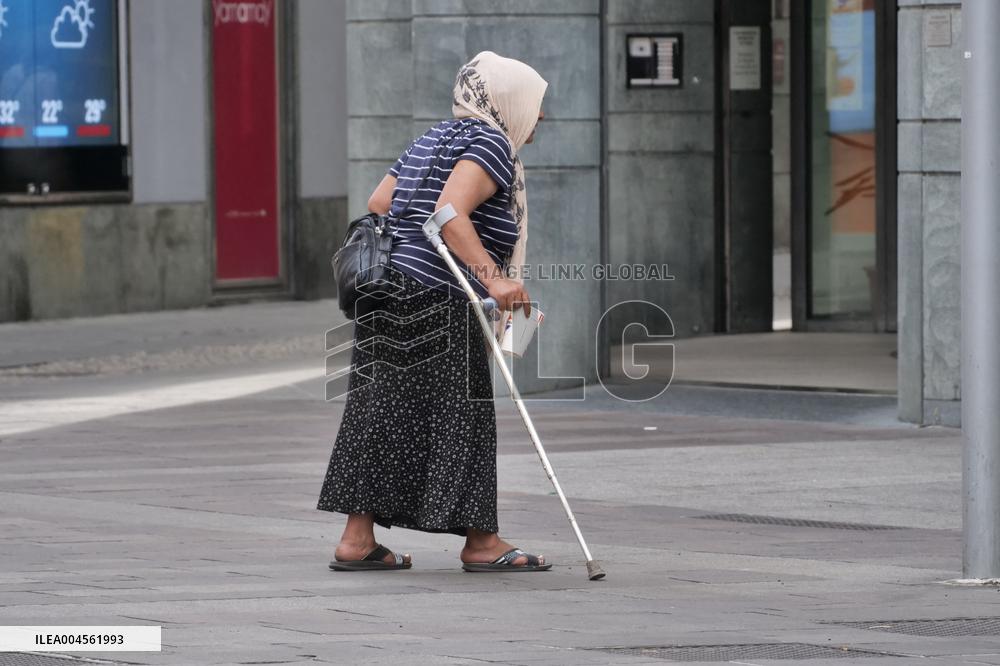 Illustration - Summer Loneliness - Bergamo