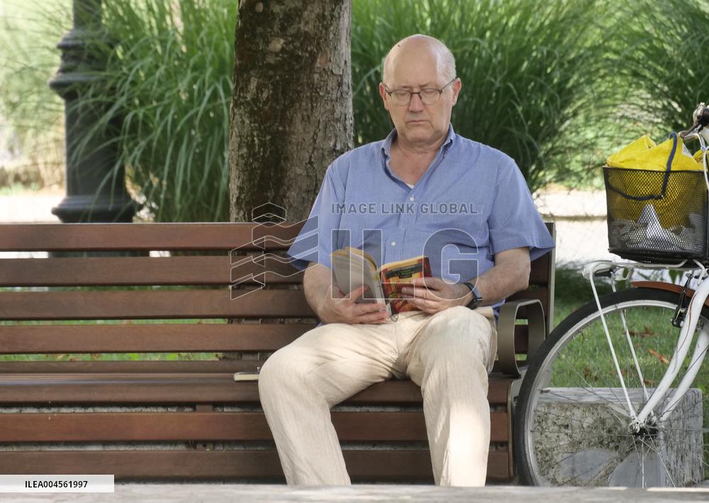 Illustration - Summer Loneliness - Bergamo