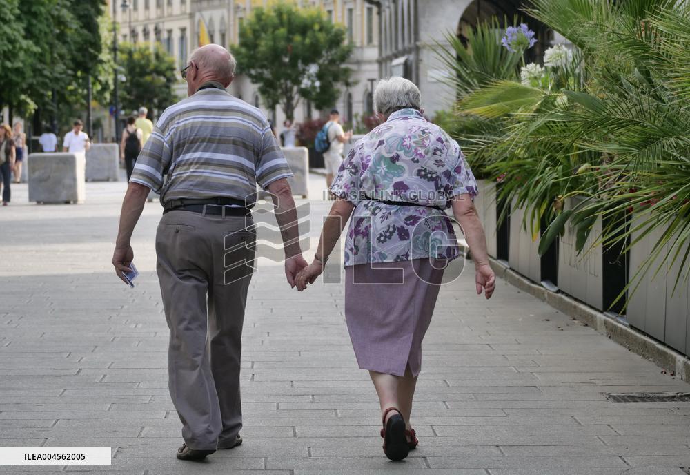 Illustration - Summer Loneliness - Bergamo