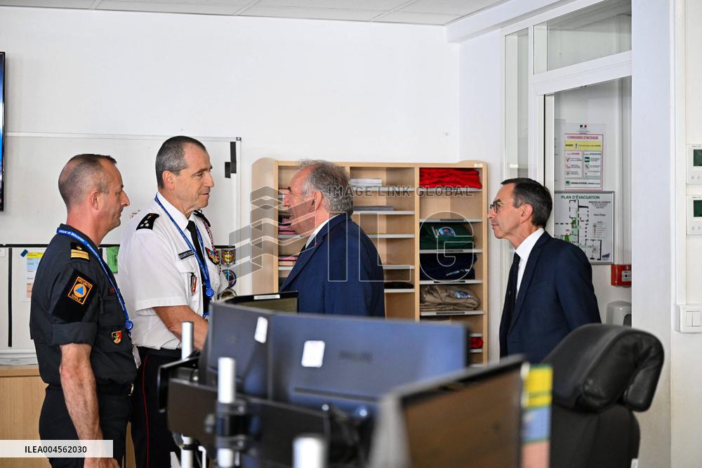 Bayrou Visits Crisis Center Amid Severe Heatwave in France - Paris