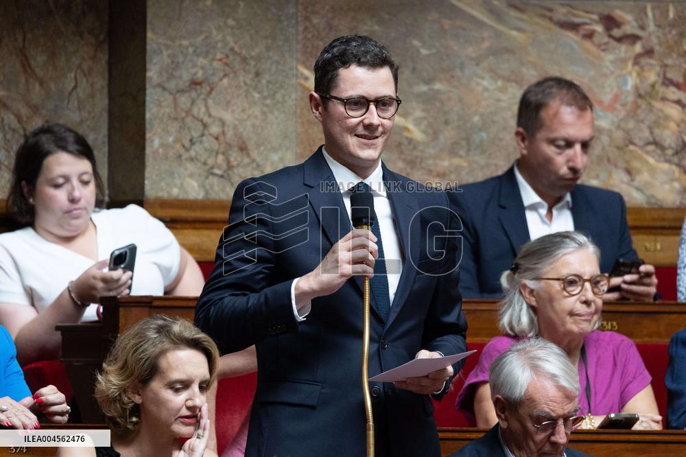 Questions to the government at the National Assembly - Paris RL