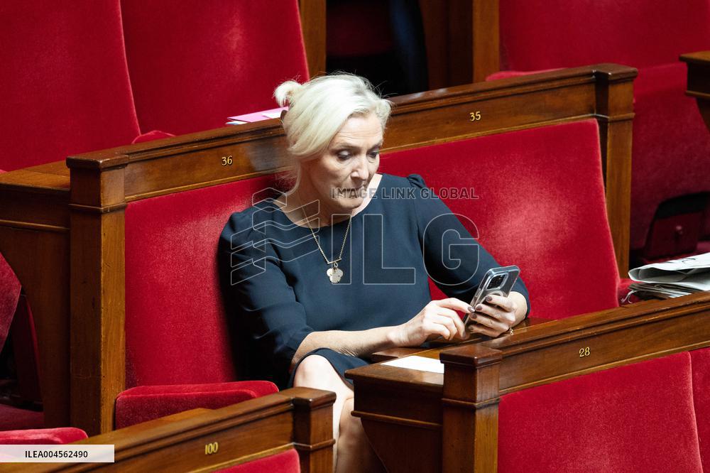 Examination of a PS motion of no confidence against the French prime minister - Paris RL