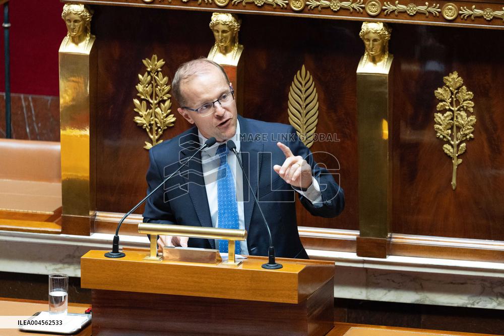 Examination of a PS motion of no confidence against the French prime minister - Paris RL