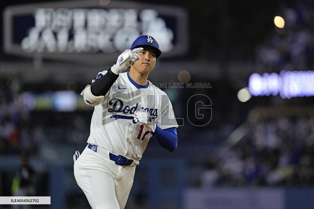 Baseball: White Sox vs. Dodgers