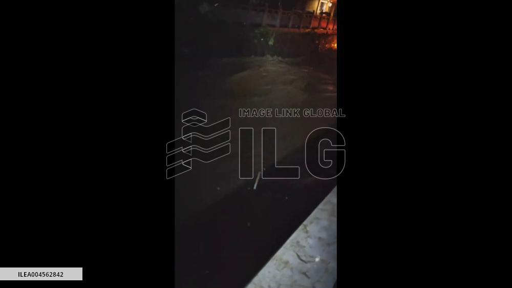 China: Raging Floods Sweep Away Vehicles in Xianfeng, Hubei