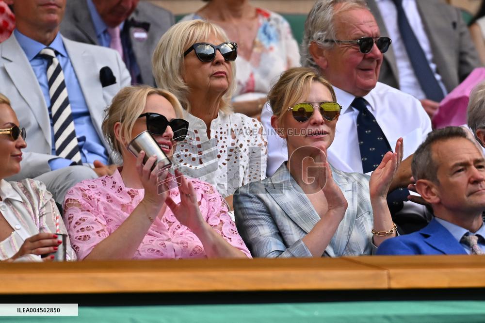Wimbledon - Rebel Wilson And Cate Blanchett In The Stands