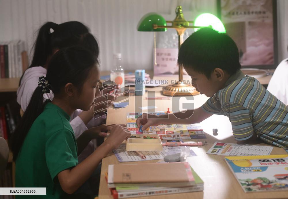 Citizens Enjoy Coolness in The Air-raid Shelter in Hangzhou