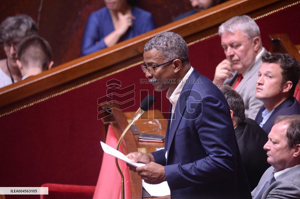 Question Session To The Government - Paris